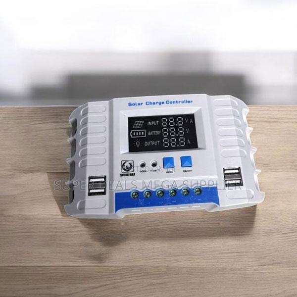 High Efficiency 12v/24v 20a PWM Solar Charge Controller - thumbnail 2