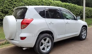 Toyota RAV4 2008 White