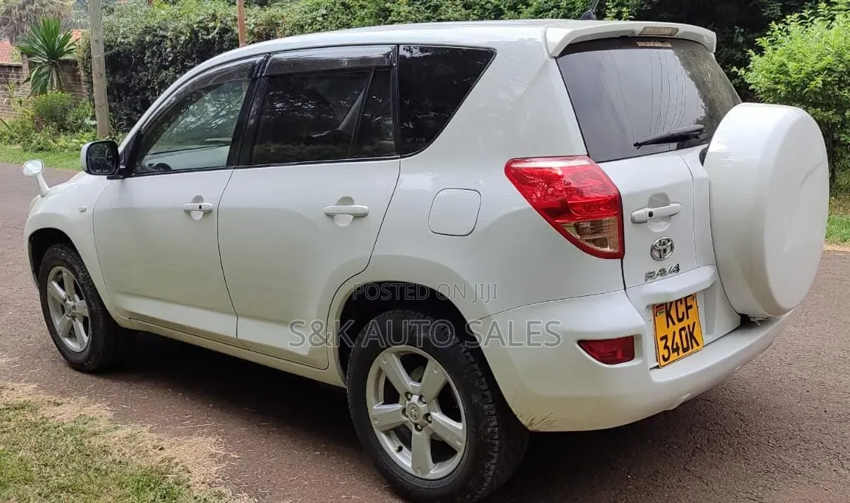 Toyota RAV4 2008 White