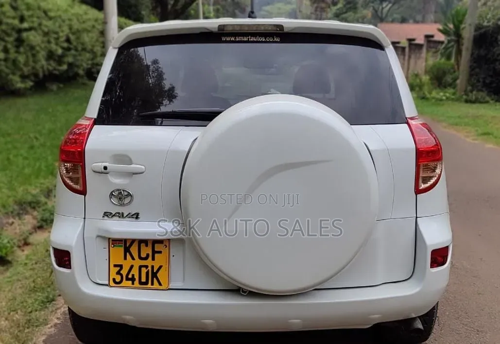 Toyota RAV4 2008 White