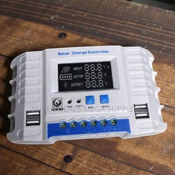 Smart LCD Display 12v/24v 20a PWM Solar Controller Unit - main view