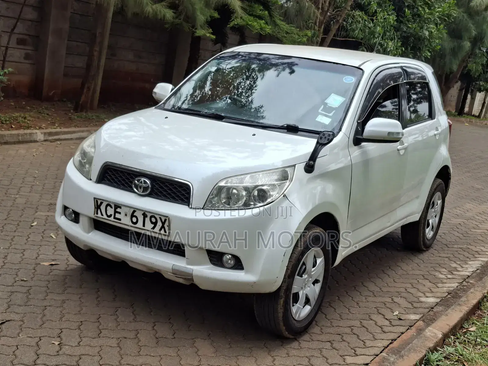 Toyota Rush 2008 White