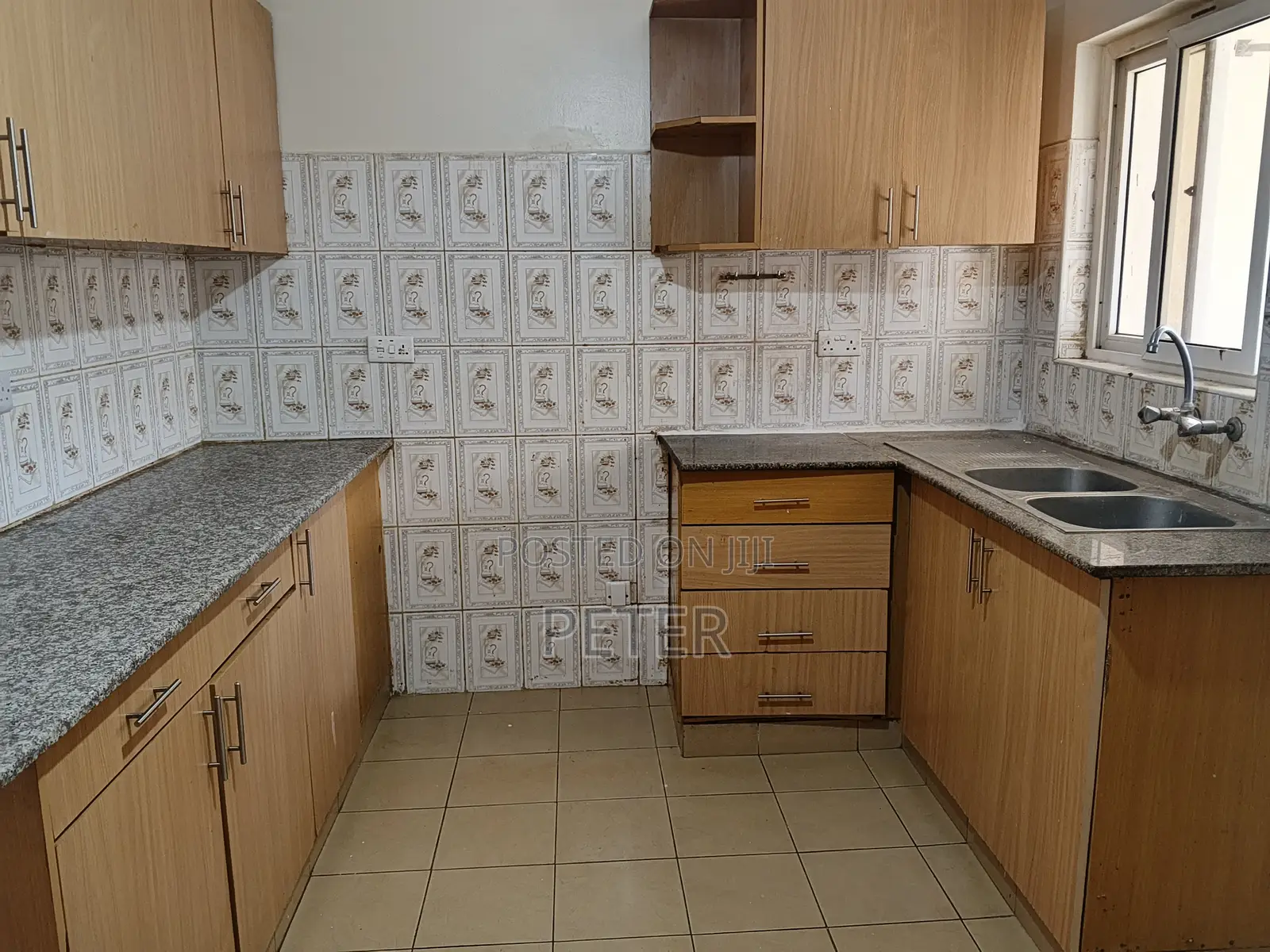 3bdrm Apartment in Thindigua/Kasarini for sale
