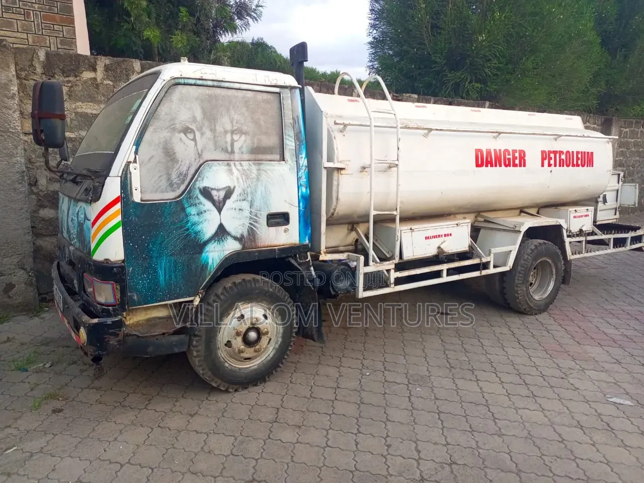 For Quick Sale Canter in Excellent Condition.Yom 2006 White