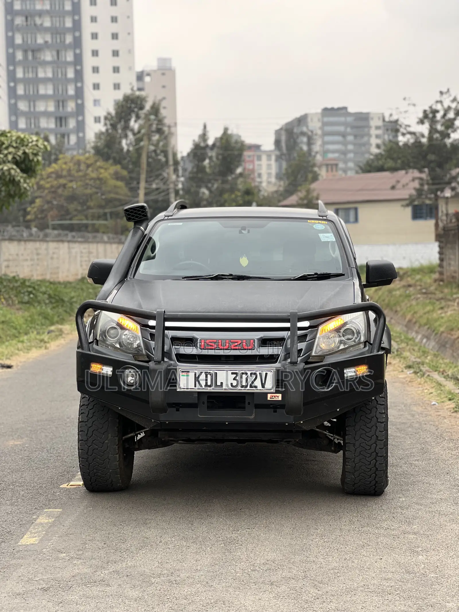 Isuzu D-MAX 2015 Black