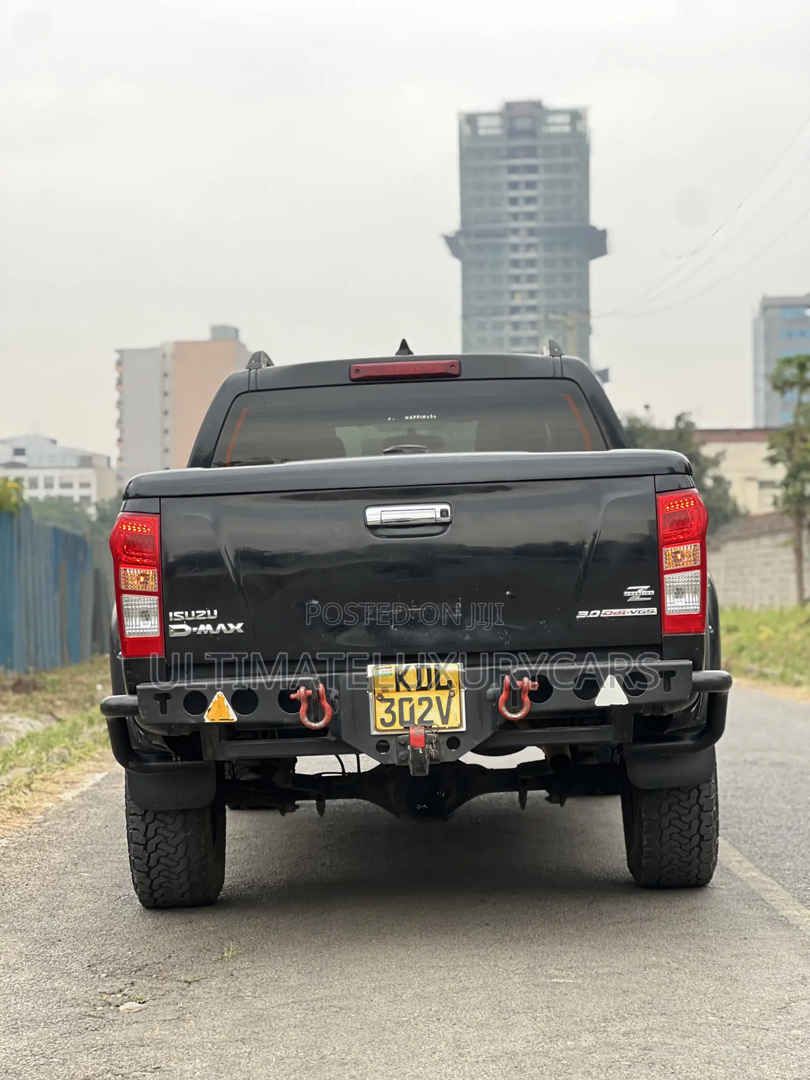 Isuzu D-MAX 2015 Black