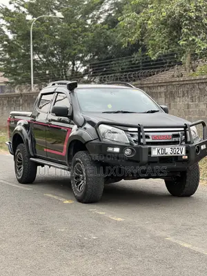 Isuzu D-MAX 2015 Black