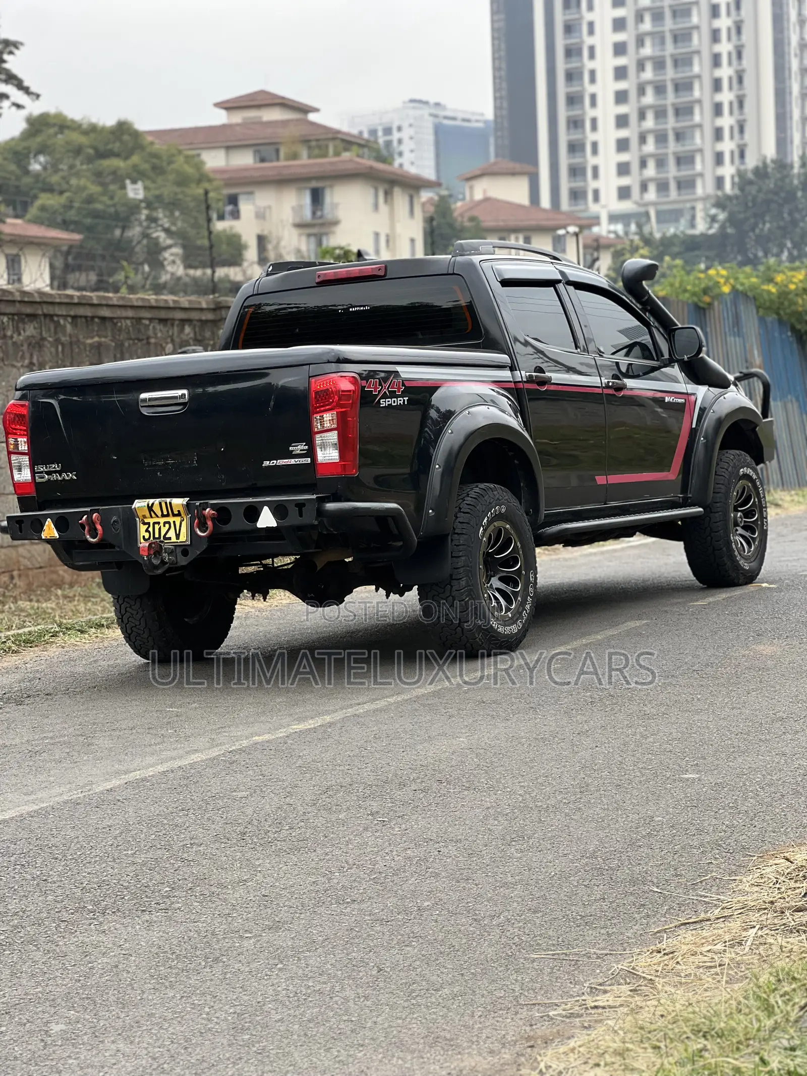 Isuzu D-MAX 2015 Black