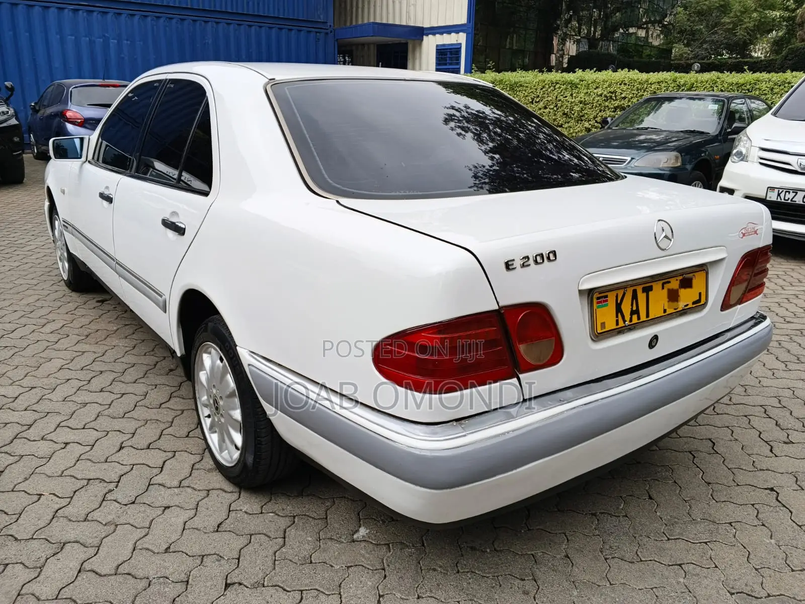 Mercedes-Benz E200 1997 White