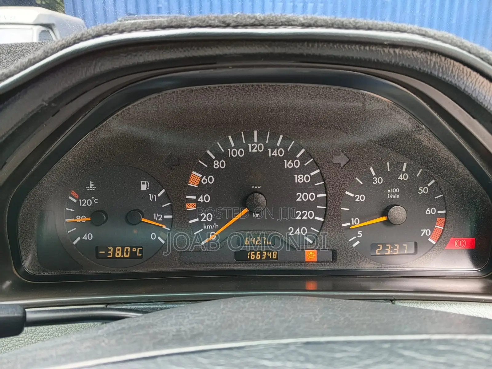 Mercedes-Benz E200 1997 White
