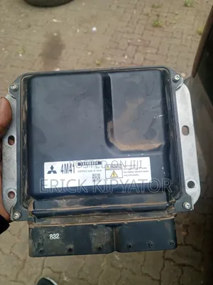Pajero 4m41 Computer