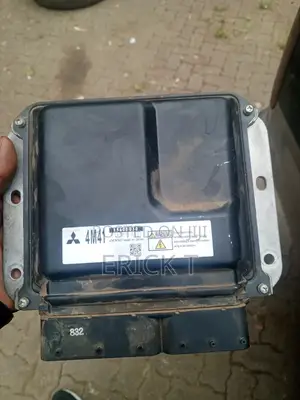 Pajero 4m41 Computer