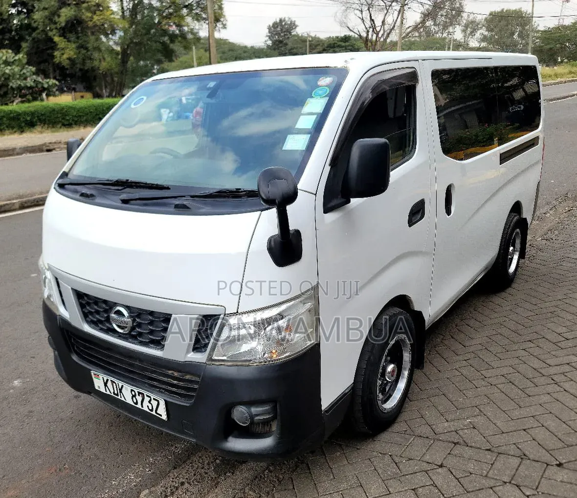 Nissan Caravan (Urvan) 2015 White