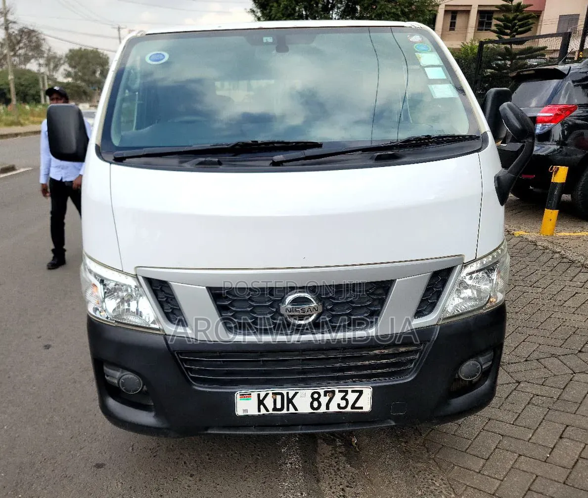 Nissan Caravan (Urvan) 2015 White