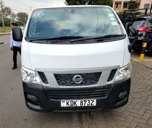 Nissan Caravan (Urvan) 2015 White