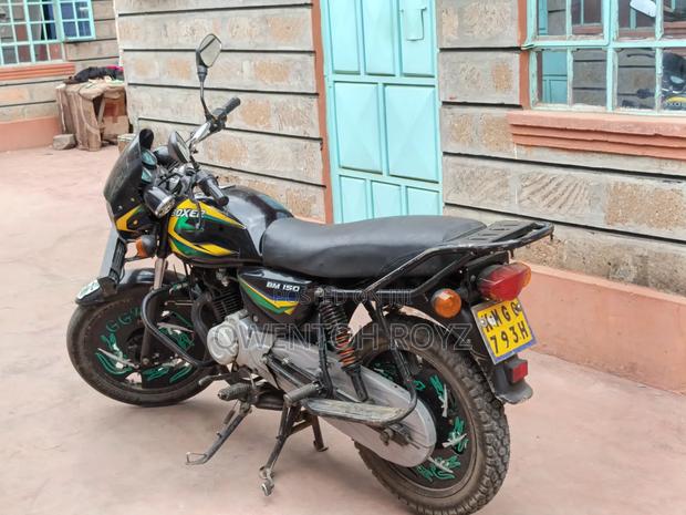 Bajaj Boxer 150 UG 2024 Black