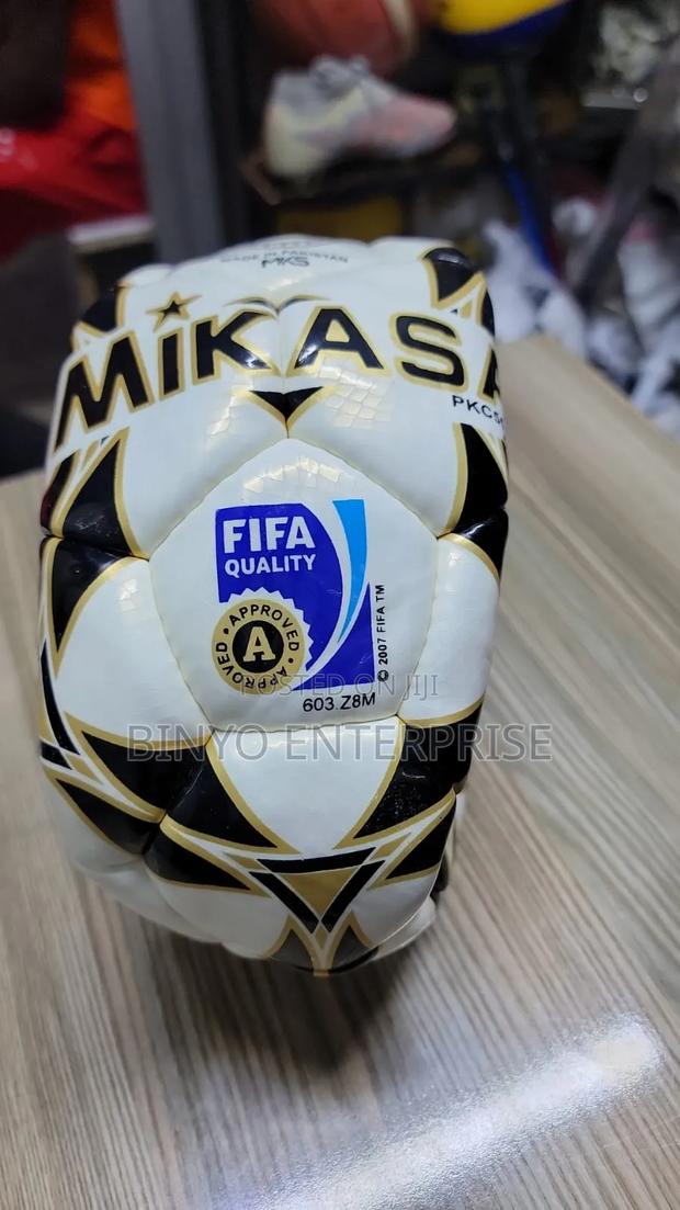 Size 5 Football Mikasa