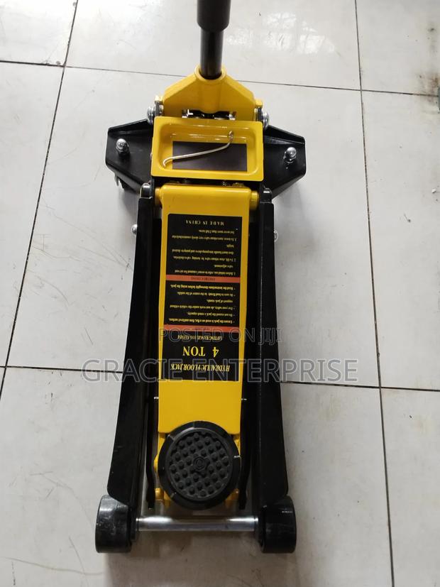 Hydraulic 4 Ton Floor Jack
