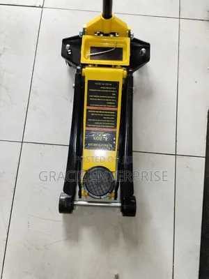 Hydraulic 4 Ton Floor Jack