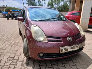 Nissan Note 2008 Red