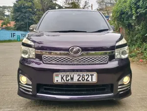 Toyota Voxy 2012 Maroon