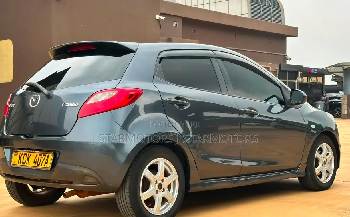 Mazda Demio 2009 Gray