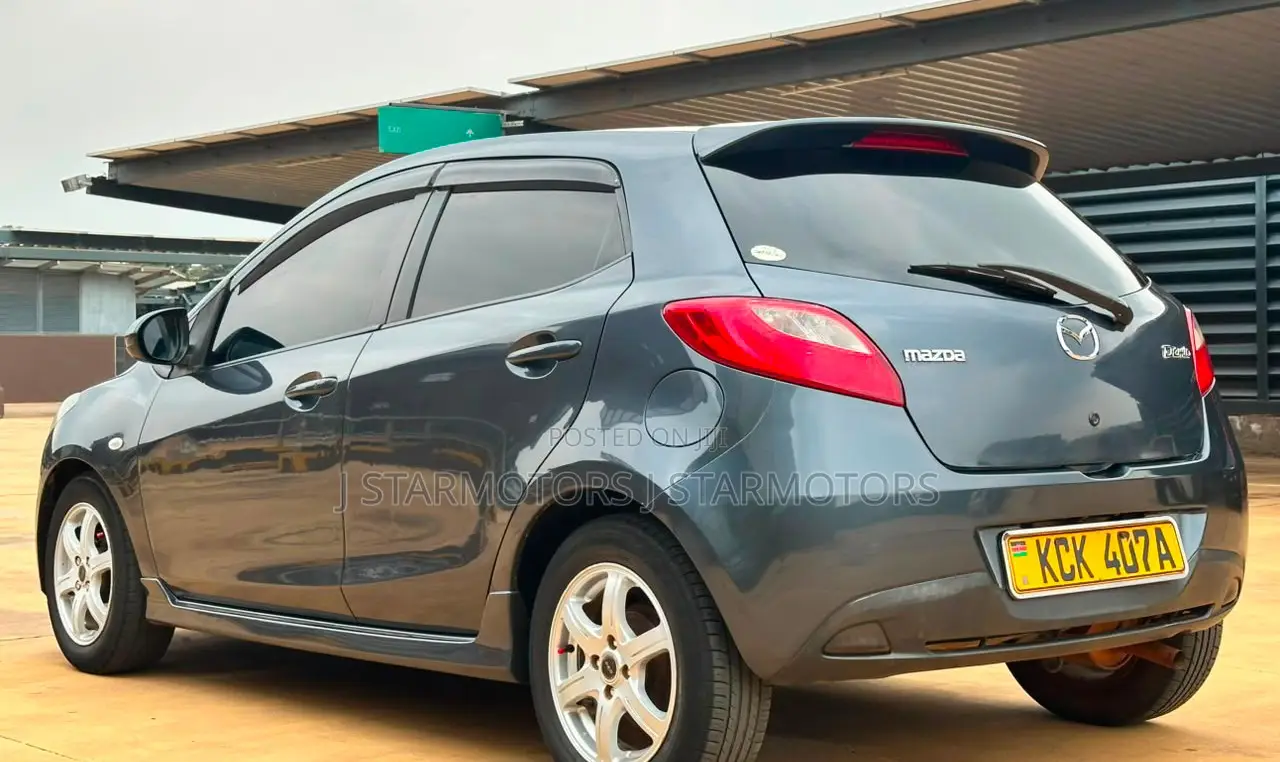 Mazda Demio 2009 Gray