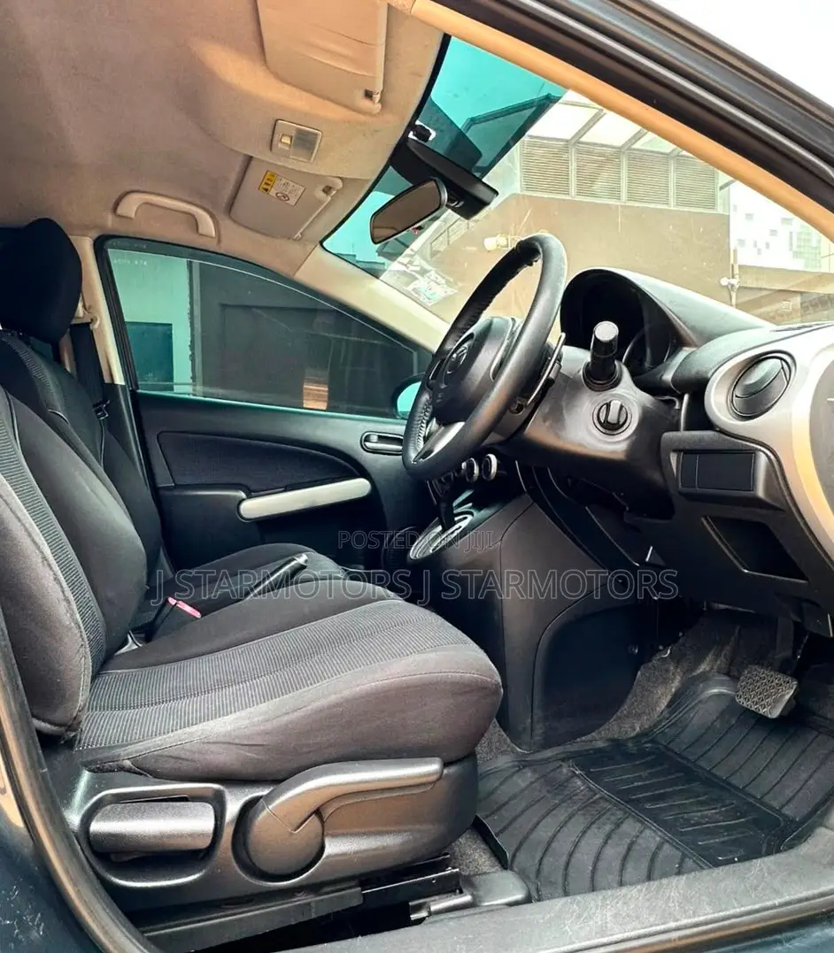 Mazda Demio 2009 Gray