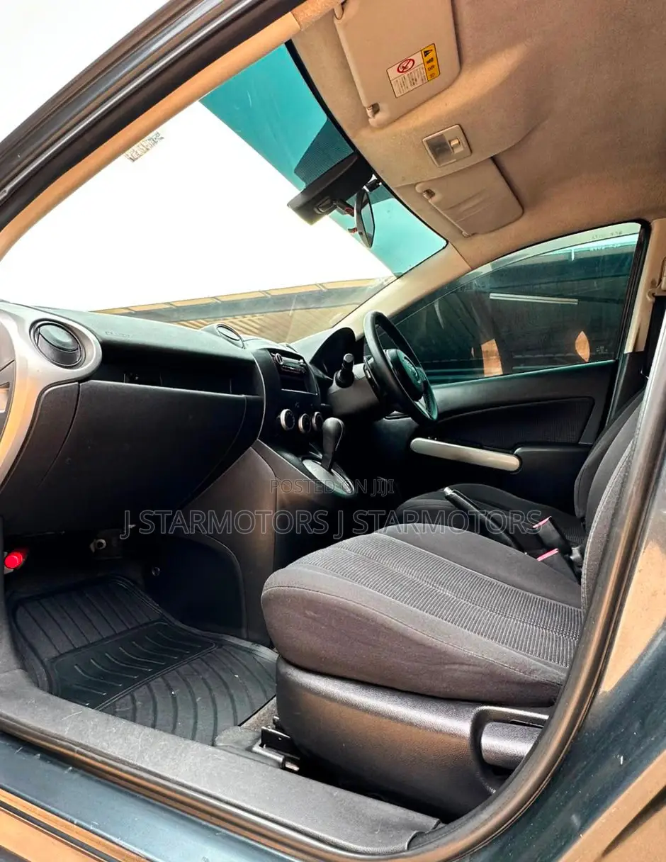 Mazda Demio 2009 Gray