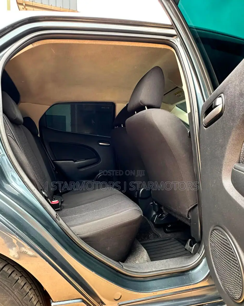 Mazda Demio 2009 Gray