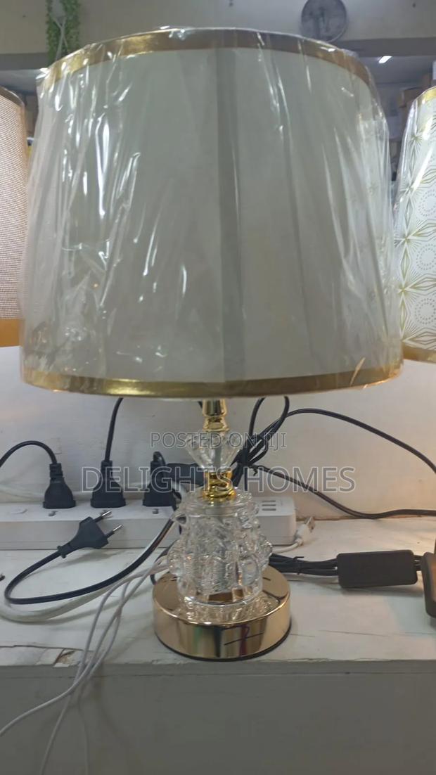 Luxury Gold Crystal Bedside Lamp_sk - thumbnail 3