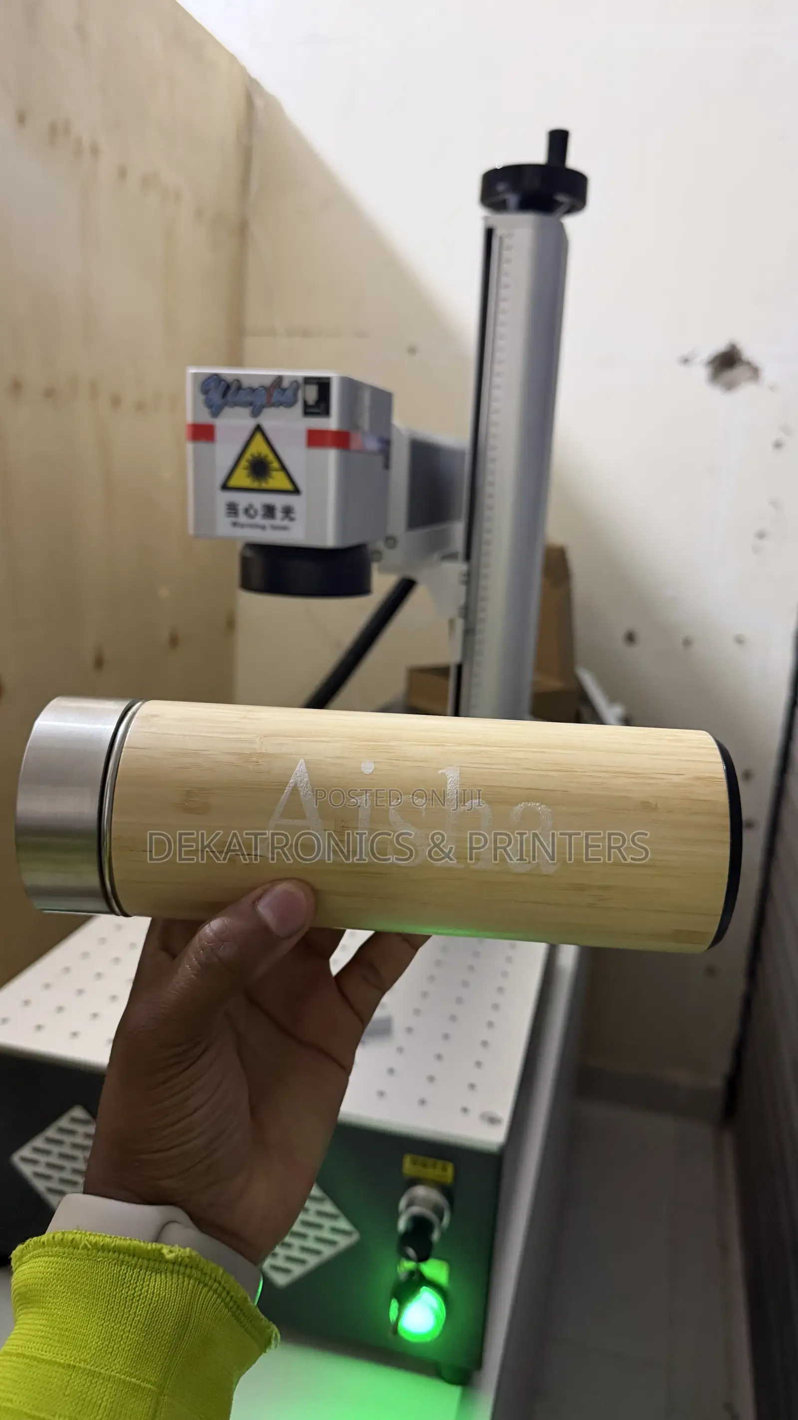 Yh-JTP-20 20w Desktop Fiber Laser Marking Machine