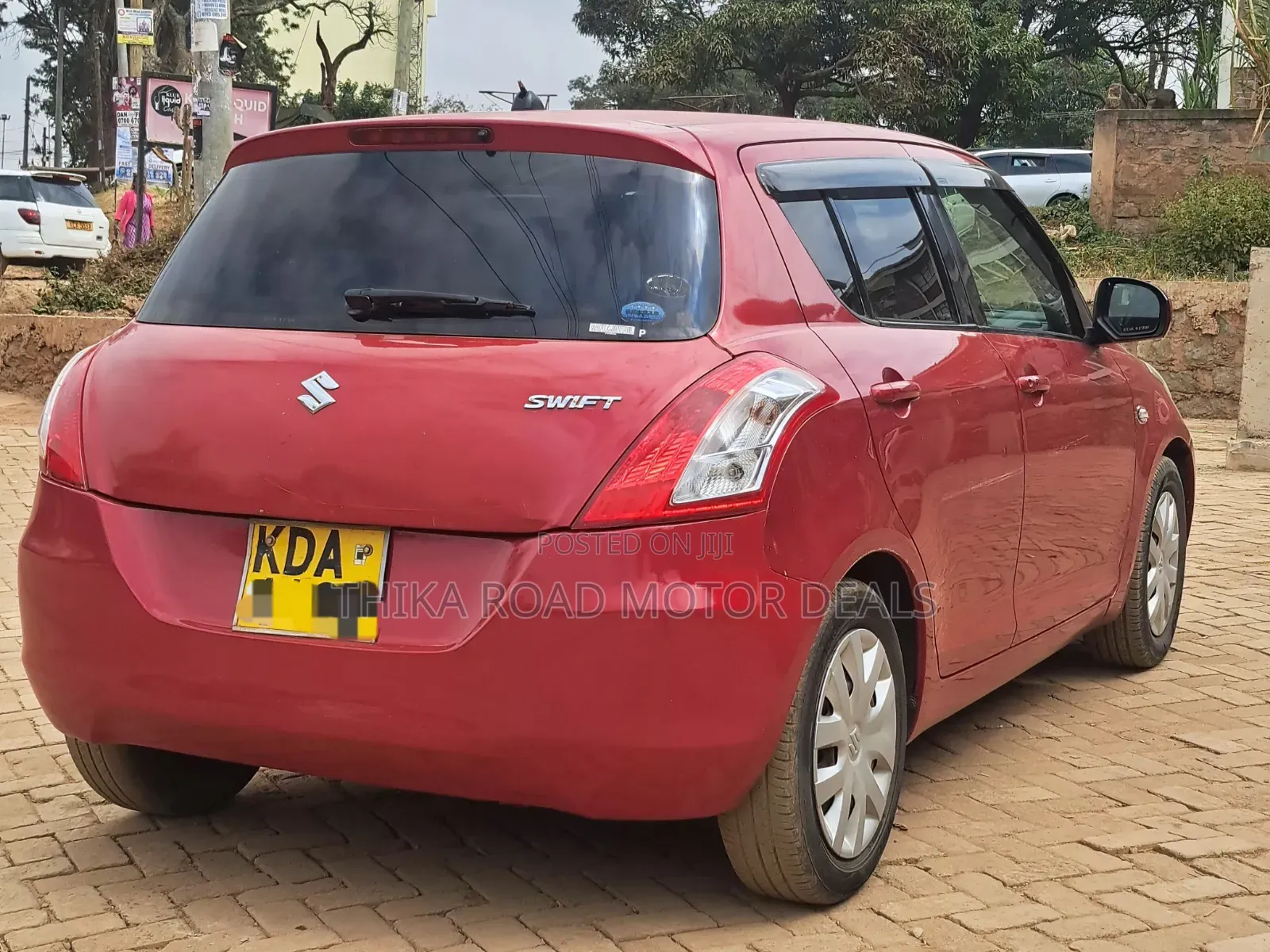 Suzuki Swift 2013 Red