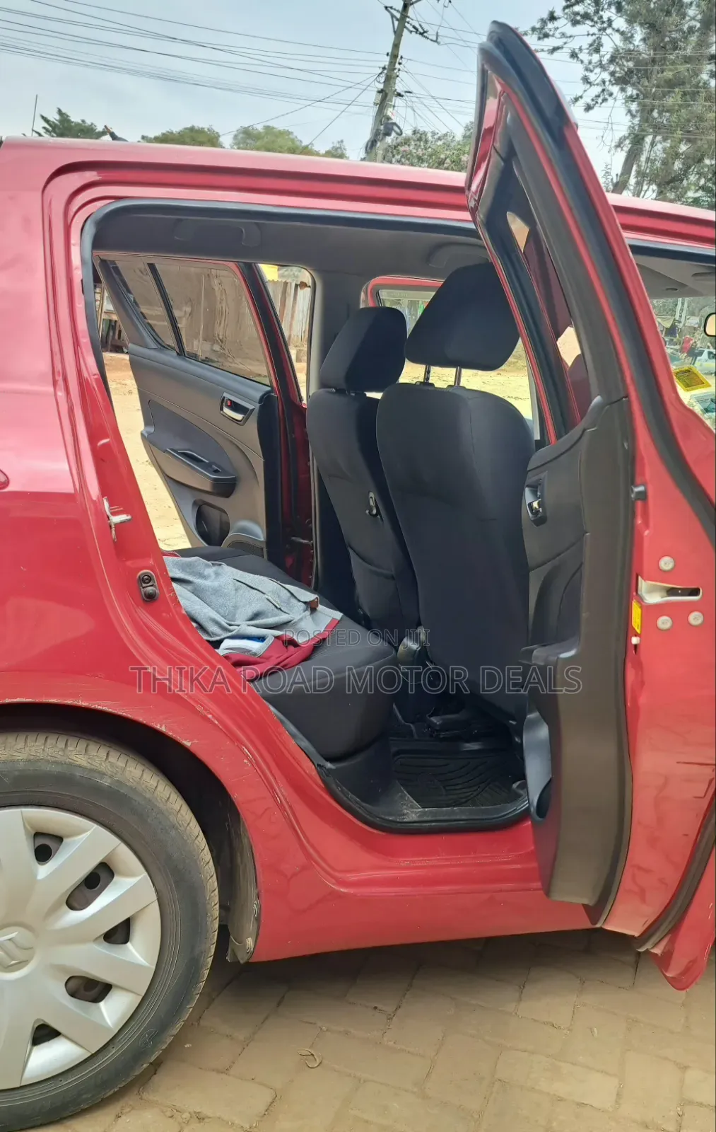 Suzuki Swift 2013 Red