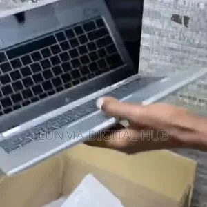 Laptop HP Elite x360 830 G10 16GB Intel Core i7 SSD 512GB