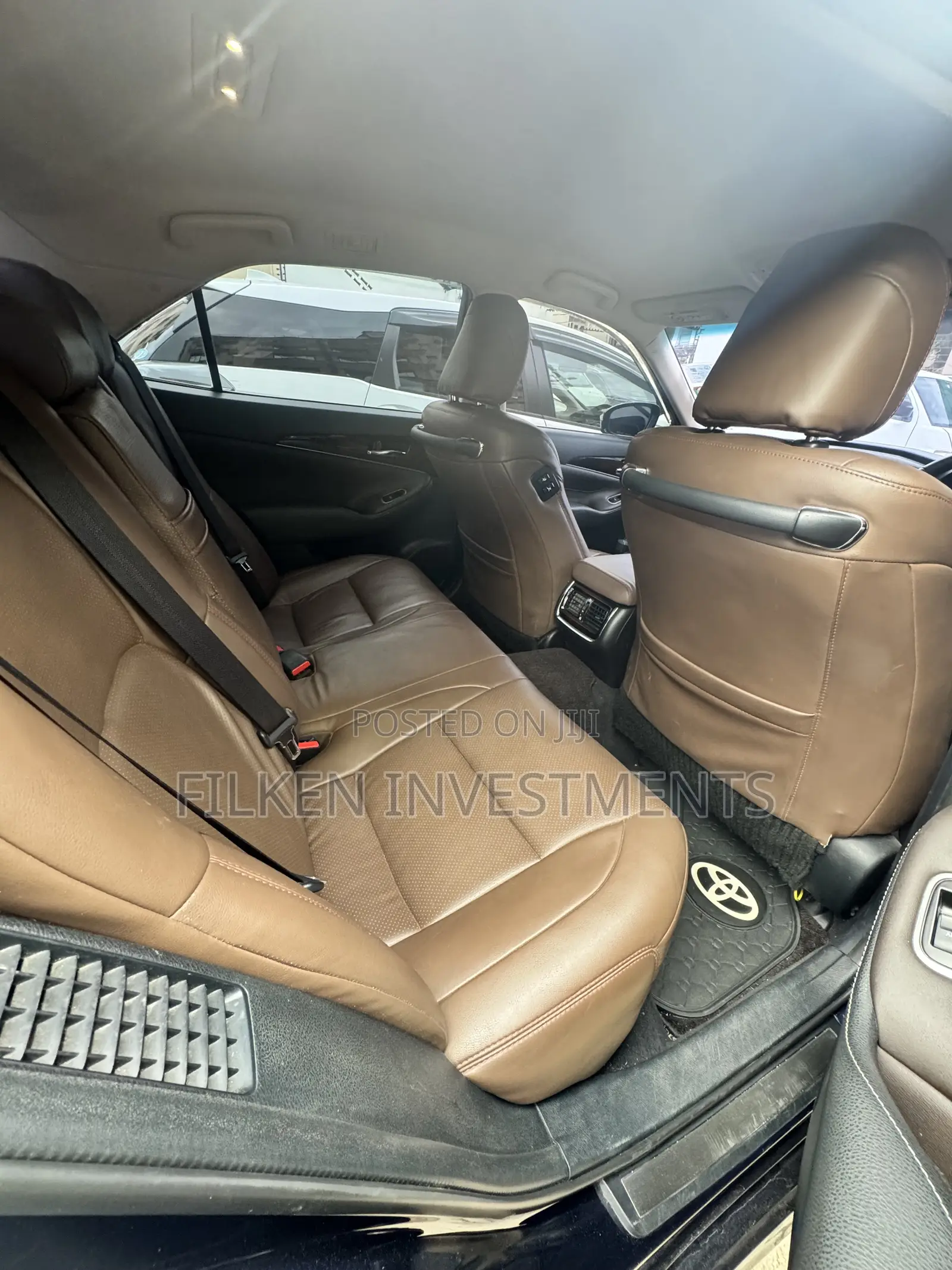 Toyota Crown 2016 Blue