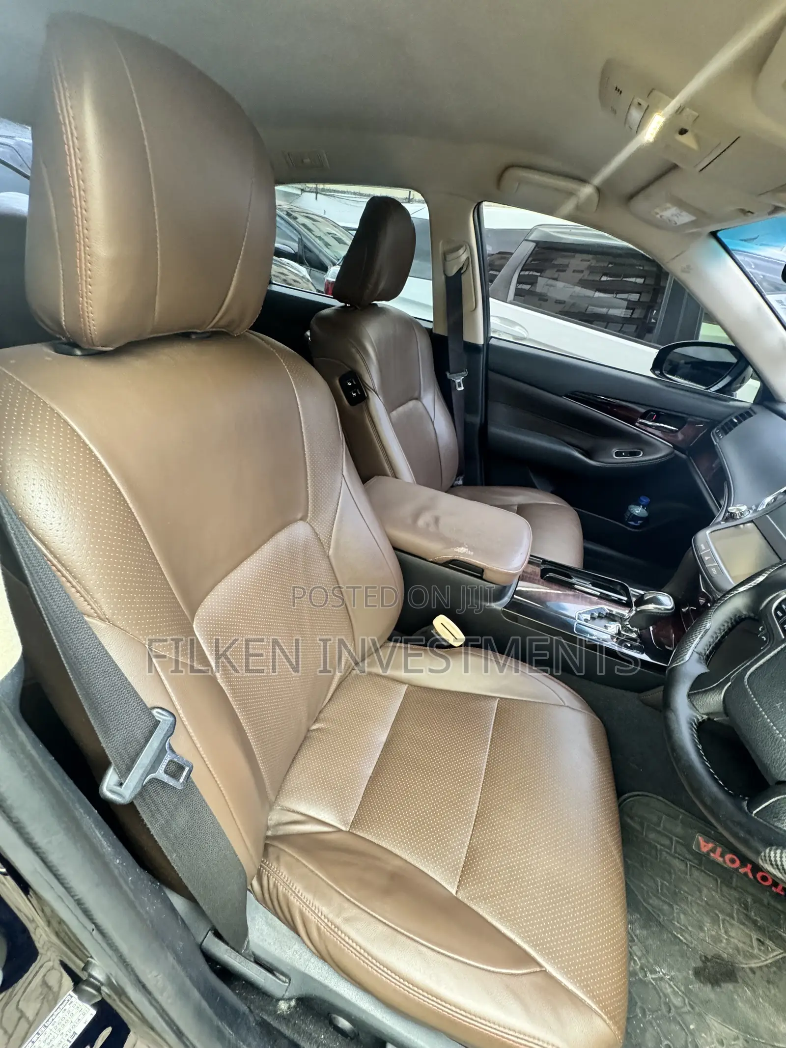 Toyota Crown 2016 Blue