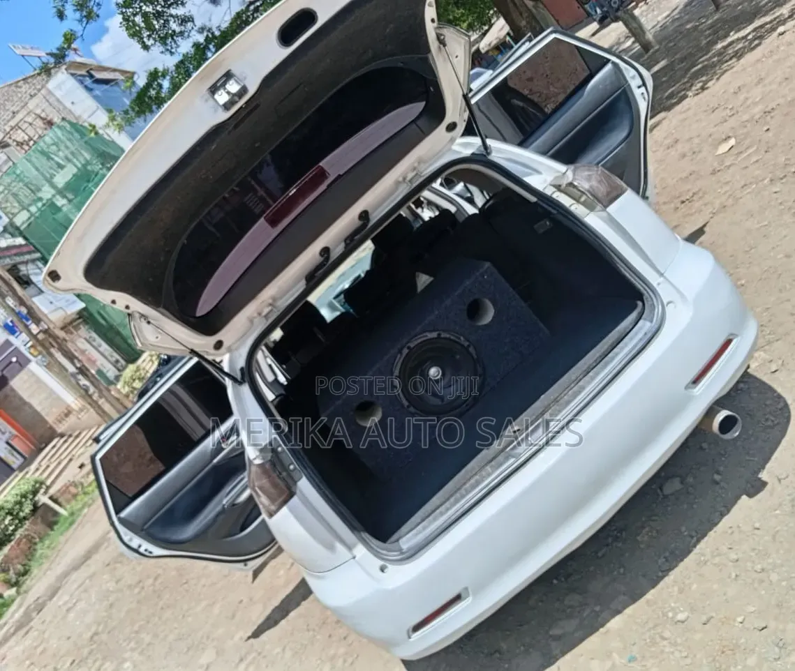Toyota Caldina 2004 White