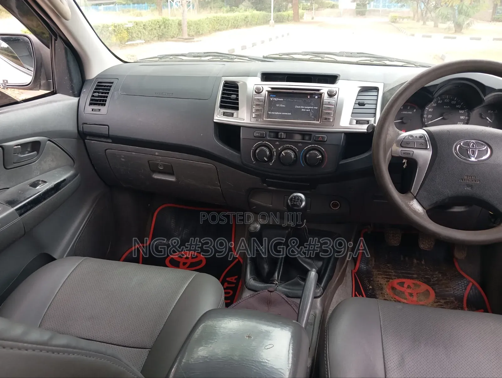 Toyota Hilux 2014 White