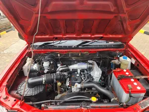 Isuzu D-MAX 2010 Red
