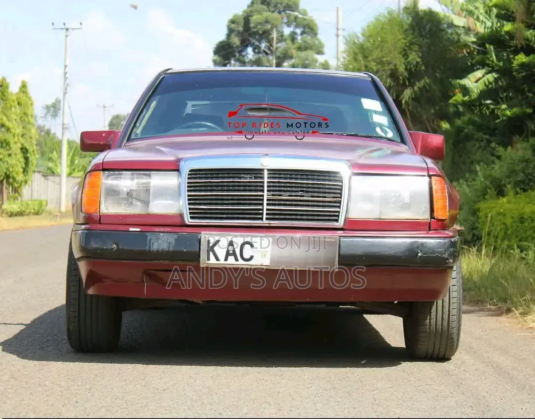 Mercedes-Benz 230E 1987 Red