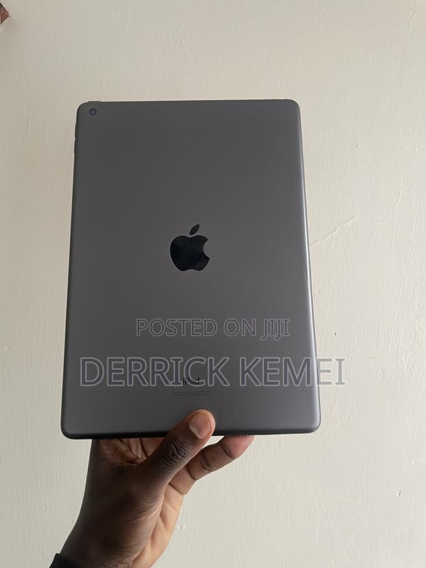 Apple iPad 10.2 (2020) Wi-Fi 32 GB Gray