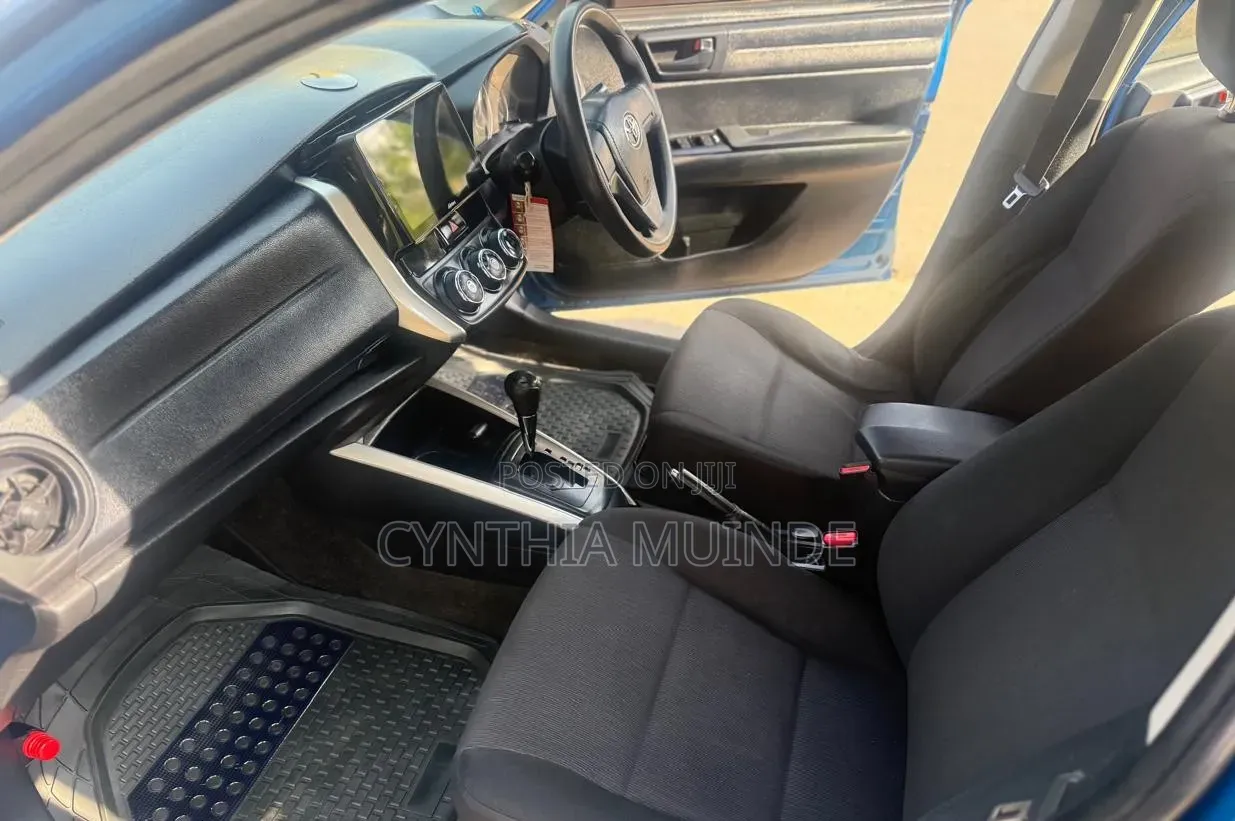 Toyota Corolla Fielder 2016 Blue