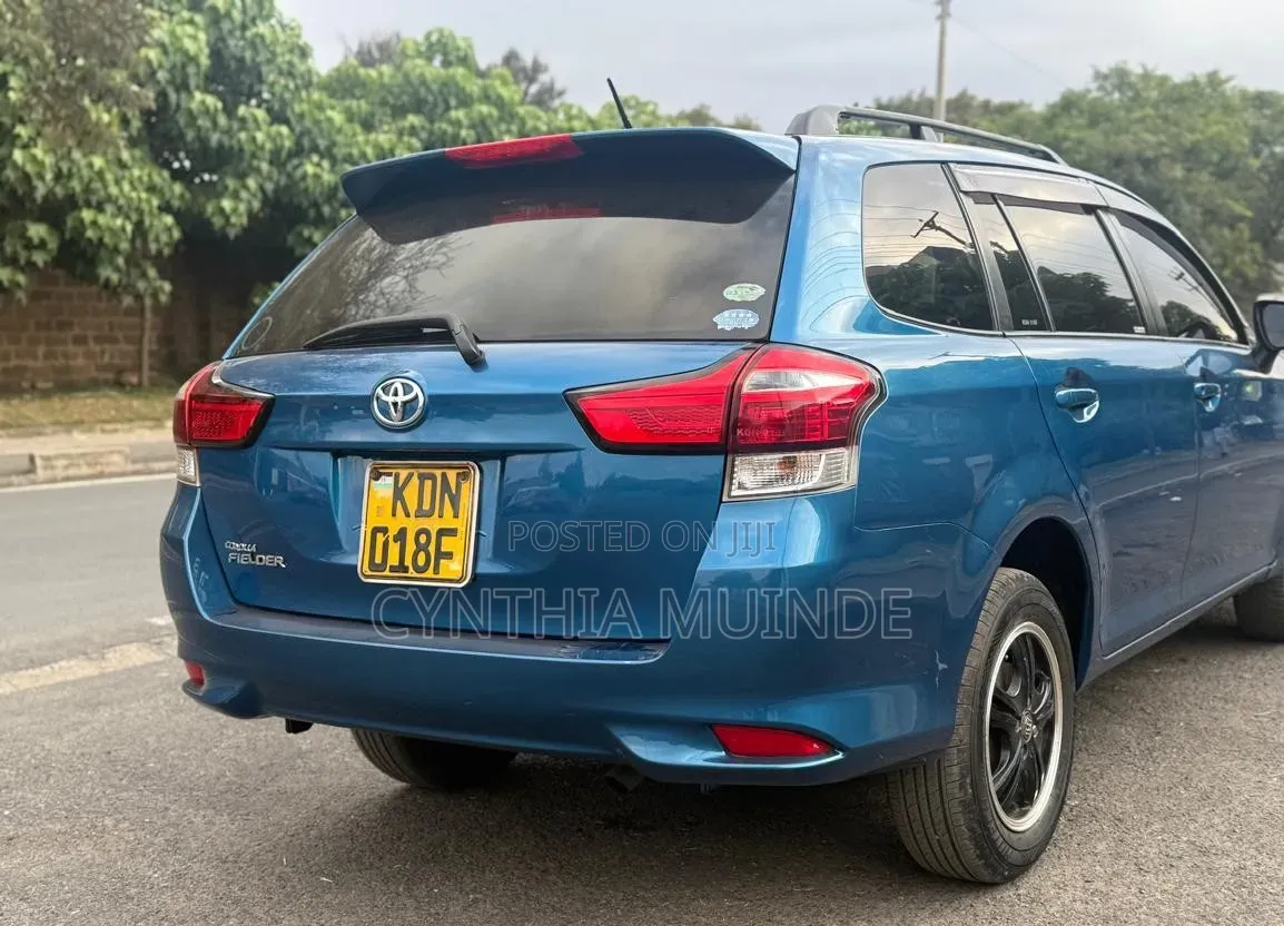 Toyota Corolla Fielder 2016 Blue