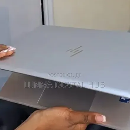 Laptop HP EliteBook 830 G8 16GB Intel Core i7 SSD 512GB