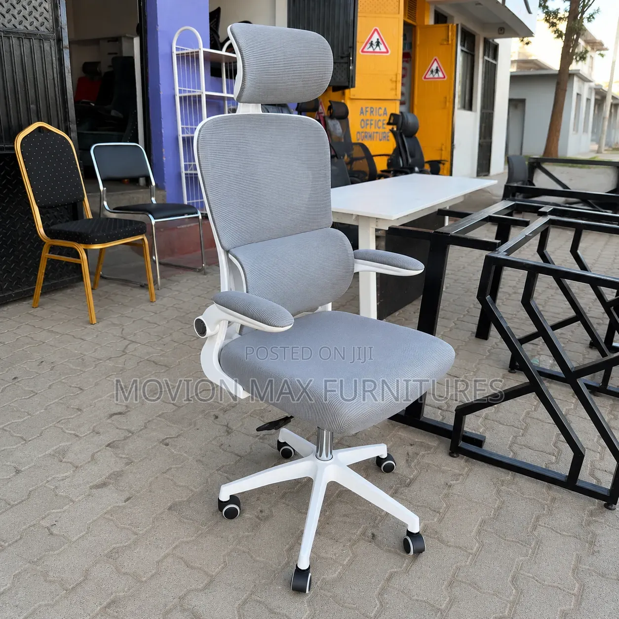 Ergonomic Design Arm Chairs