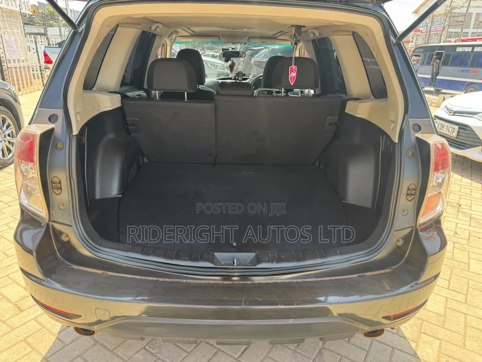 Subaru Forester 2012 Black