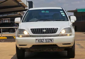 Toyota Harrier 2000 White
