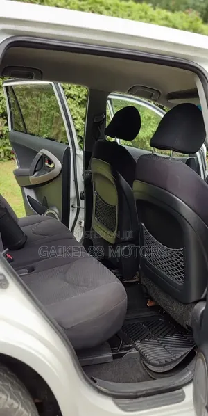 Toyota RAV4 2008 White