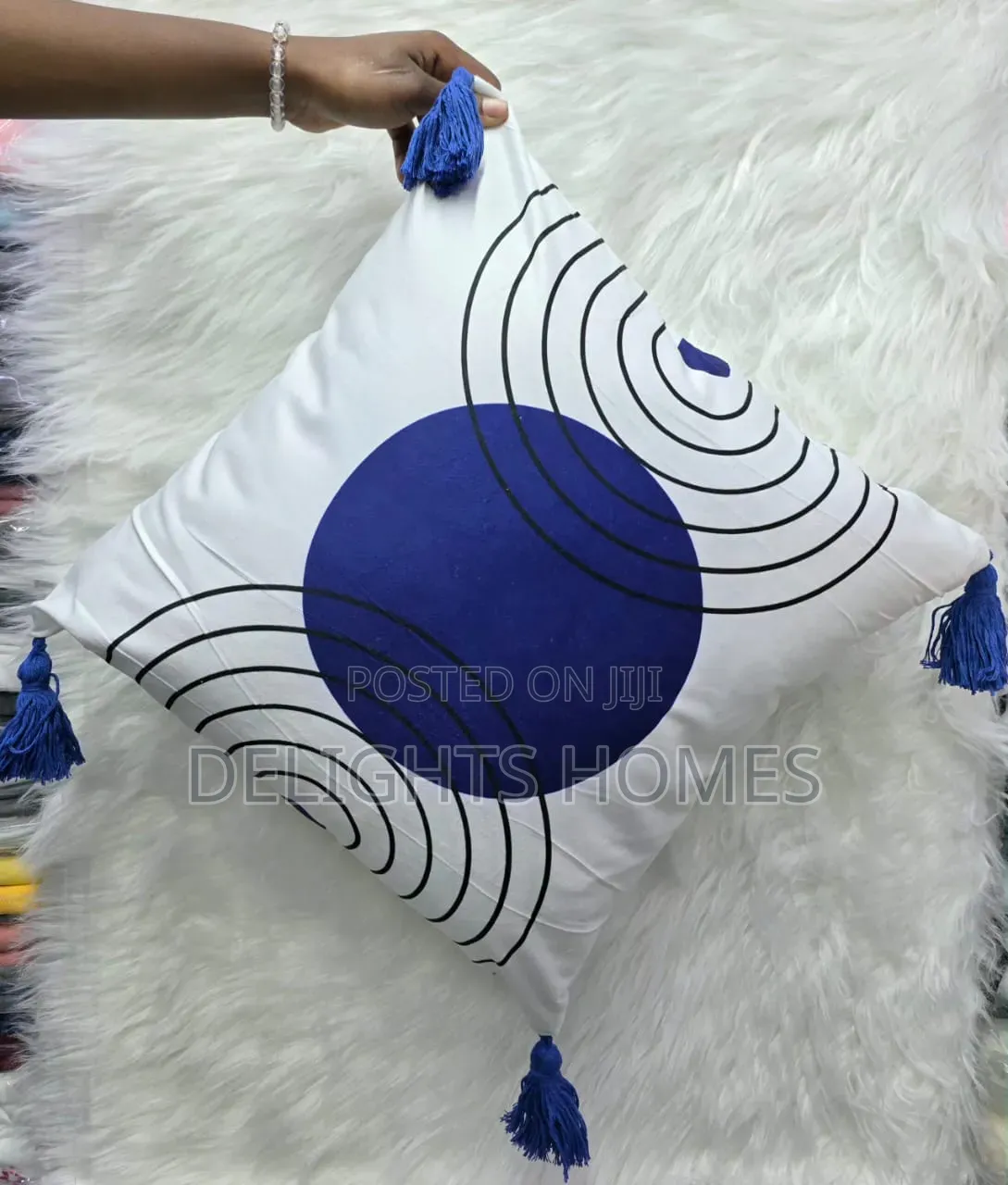 Fancy Semi-Boho Throw Pillow Covers With Tassels_sk